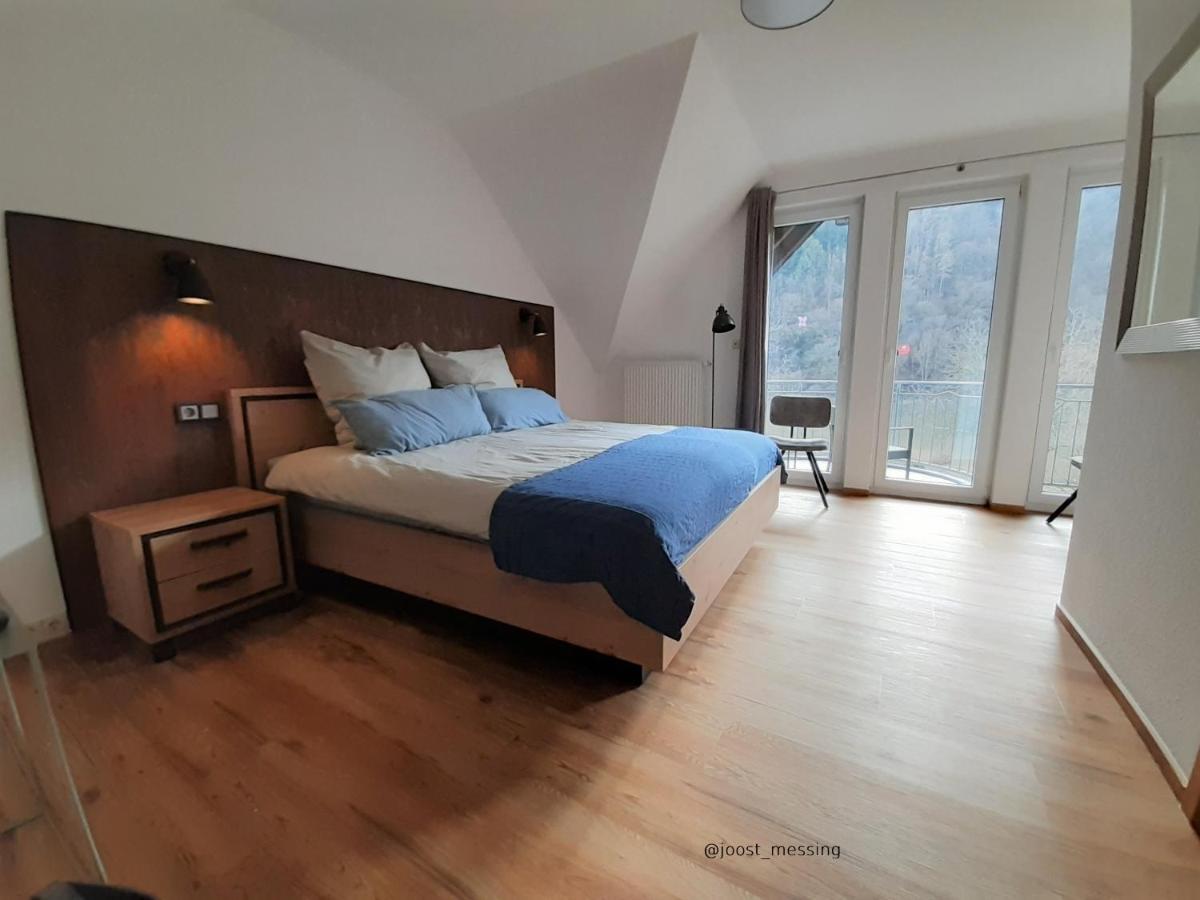 Haus Moselliebe B&B Едигер-Елер Екстериор снимка
