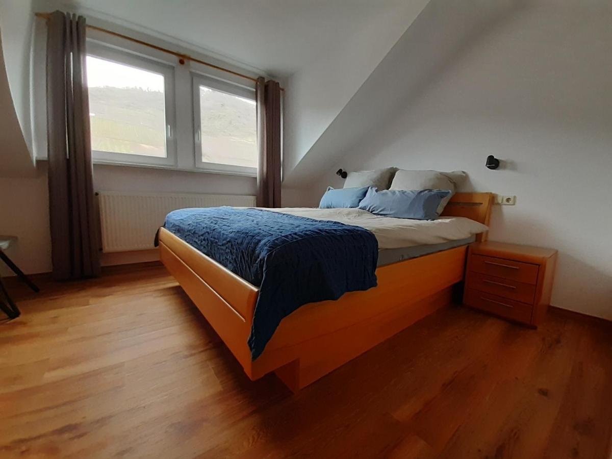Haus Moselliebe B&B Едигер-Елер Екстериор снимка
